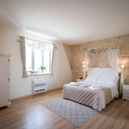 Casale 1821 3*